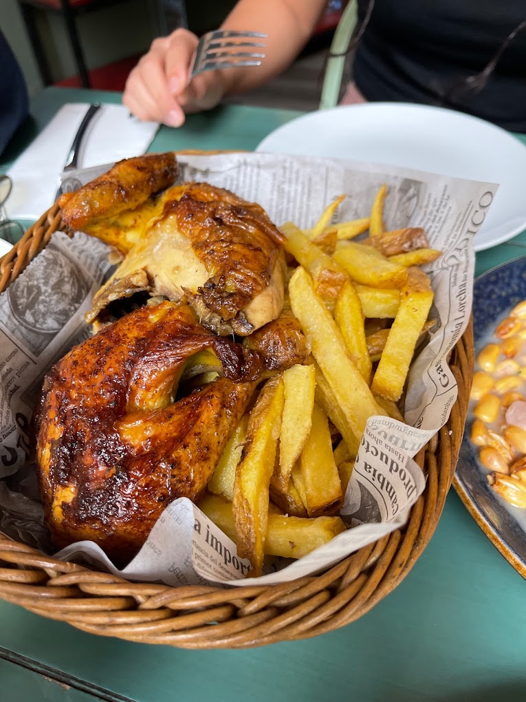 DESCUENTO DEL 10% EN COMIDA