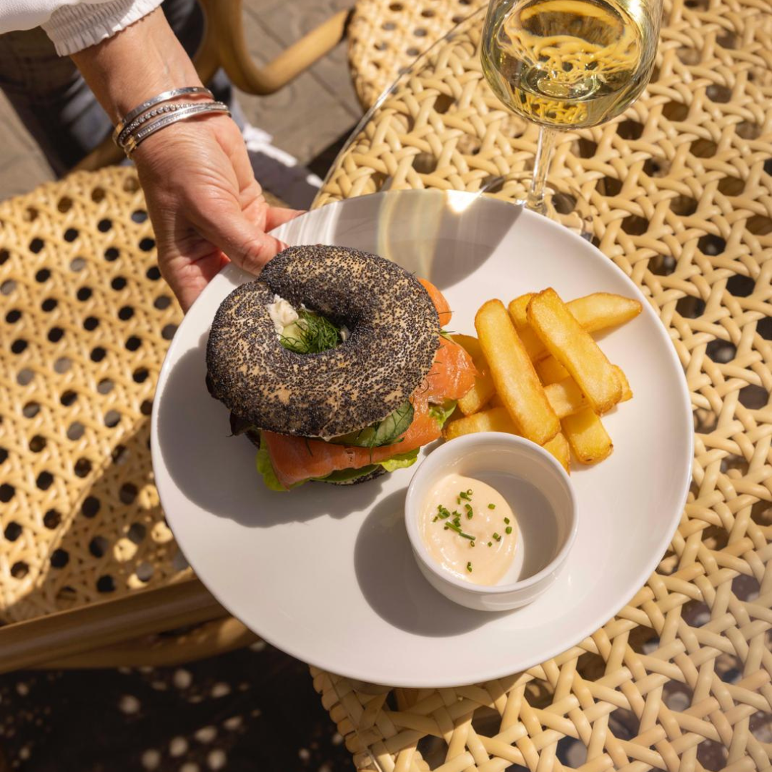 10% EN BRUNCH Y PASTELERIA